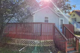 144 Waterloo St, Columbus, WI 53925 - Photo 5