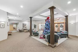 8530 Greenway Blvd, Middleton, WI 53562 - Photo 9