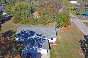 702 W 2nd St, Necedah, WI 54646 - Photo 23