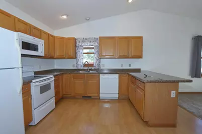 702 W 2nd Street, Necedah, WI 54646 - Photo 7