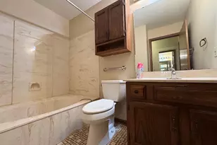 4525 Martha Ln, Madison, WI 53716 - Photo 15