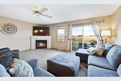 2391 Effingham Way, Sun Prairie, WI 53590 - Photo 5