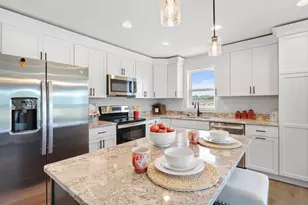 549 Prestige Ct, Edgerton, WI 53534 - Photo 5