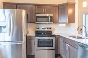 1325 Bunker Hill Dr, Sun Prairie, WI 53590 - Photo 15