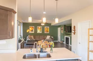 1325 Bunker Hill Dr, Sun Prairie, WI 53590 - Photo 11