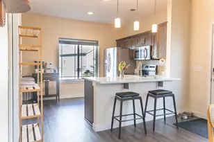 1325 Bunker Hill Dr, Sun Prairie, WI 53590 - Photo 7