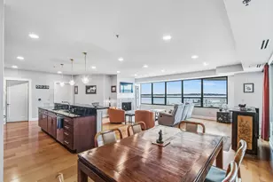 137 E Wilson St, Madison, WI 53703 - Photo 5