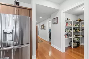 137 E Wilson St, Madison, WI 53703 - Photo 13