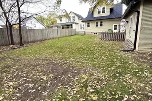 307 S University Ave, Beaver Dam, WI 53916 - Photo 3