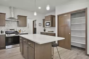 213 Lillehammer Ln, Mount Horeb, WI 53572 - Photo 17