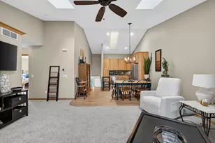 1020 Kettle Ct, Verona, WI 53593 - Photo 9