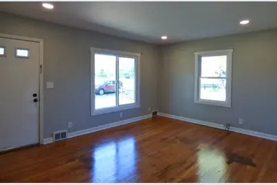 1947 S Church Street, Beloit, WI 53511 - Photo 7