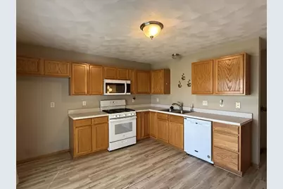 2640 Shady Lane, Beloit, WI 53511 - Photo 9