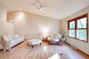 7265 W Valley Ridge Dr, Madison, WI 53719 - Photo 7