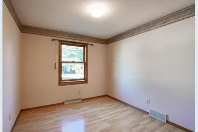 7265 W Valley Ridge Drive, Madison, WI 53719 - Photo 5