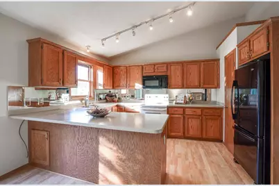 7265 W Valley Ridge Drive, Madison, WI 53719 - Photo 15