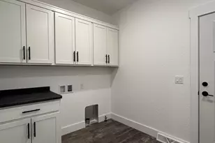 1222 Prairie Ave, Janesville, WI 53545 - Photo 27