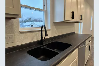 1222 Prairie Avenue, Janesville, WI 53545 - Photo 11