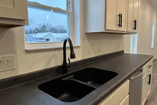 1222 Prairie Ave, Janesville, WI 53545 - Photo 11