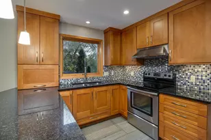 1506 Winchester Pl, Janesville, WI 53548 - Photo 9