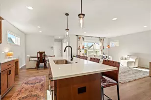 700 Indigo Ln, Waunakee, WI 53597 - Photo 13