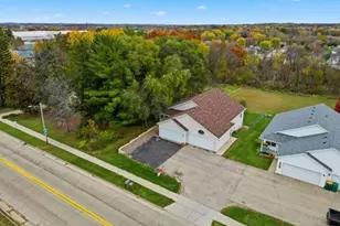 217 Menhall Dr, Edgerton, WI 53534 - Photo 1