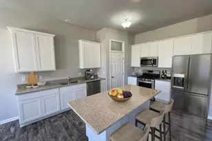 11343 N Newville Trails Dr, Edgerton, WI 53534 - Photo 3