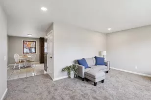 543 Sycamore St, Sauk City, WI 53583 - Photo 3