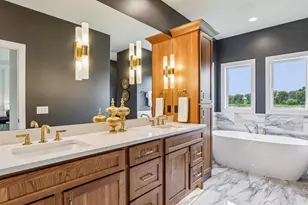 809 Nancy Ct, Waunakee, WI 53597 - Photo 15