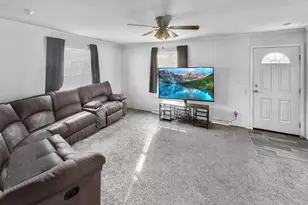 38005 Hwy 18, Prairie Du Chien, WI 53821 - Photo 7