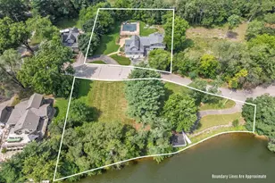 227 Sarrington St, Wisconsin Dells, WI 53965 - Photo 3