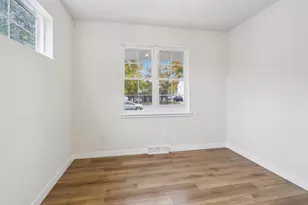 127 E Franklin St, Portage, WI 53901 - Photo 27