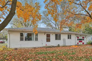 909 Mulberry St, Lake Mills, WI 53551 - Photo 1