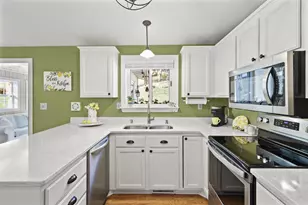 737 Willow Run St, Cottage Grove, WI 53527 - Photo 7