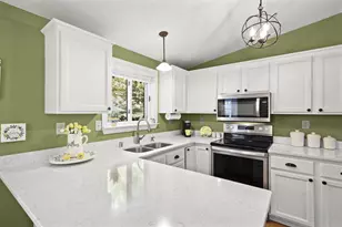 737 Willow Run St, Cottage Grove, WI 53527 - Photo 5