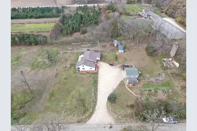 N9307 Old Highway 22 Road, Pardeeville, WI 53954 - Photo 9