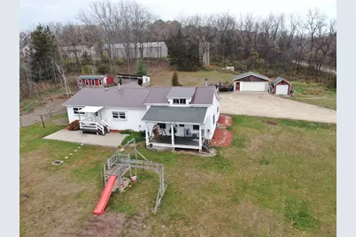 N9307 Old Highway 22 Road, Pardeeville, WI 53954 - Photo 5