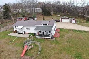 N9307 Old Hwy 22 Rd, Pardeeville, WI 53954 - Photo 5