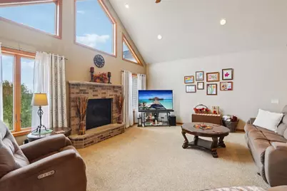 6784 Tartan Trail, Sun Prairie, WI 53590 - Photo 9