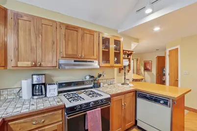 1001 Edgewater Road, Fort Atkinson, WI 53538 - Photo 15