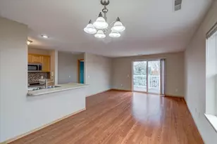 704 Herndon Dr, Madison, WI 53718 - Photo 9