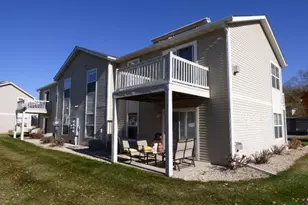 2528 Edgewood Dr, Beloit, WI 53511 - Photo 3