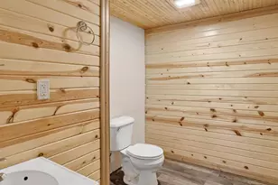 6829 Cooper Ave, Middleton, WI 53562 - Photo 29