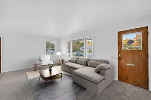 6829 Cooper Ave, Middleton, WI 53562 - Photo 3