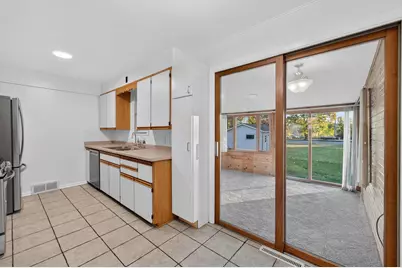 6829 Cooper Avenue, Middleton, WI 53562 - Photo 11