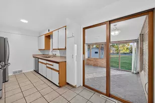 6829 Cooper Ave, Middleton, WI 53562 - Photo 11