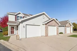 2339 Effingham Way, Sun Prairie, WI 53590 - Photo 1