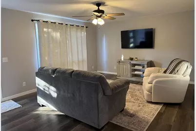 104 E 3rd Avenue, Brodhead, WI 53520 - Photo 11