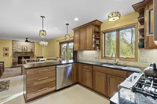 1709 Chapin Ln, Stoughton, WI 53589 - Photo 9