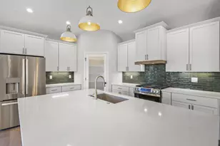 3005 Wellington Pl, Cottage Grove, WI 53527 - Photo 9